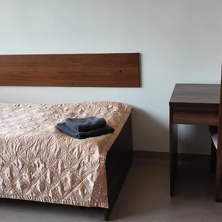 Hostel Dom Studencki Zbyszko *