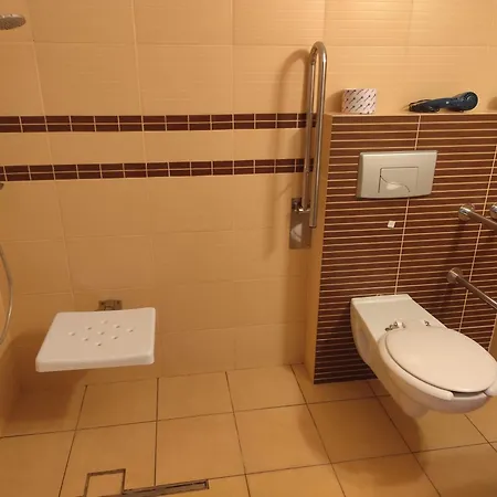 Dom Studencki Zbyszko Albergue
