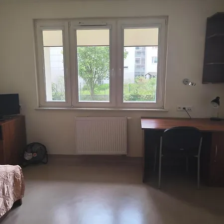 Dom Studencki Zbyszko Hostel *