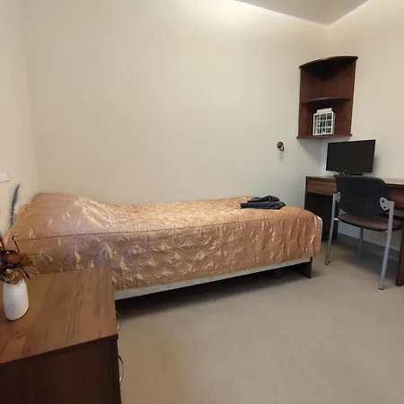 Dom Studencki Zbyszko Hostel *